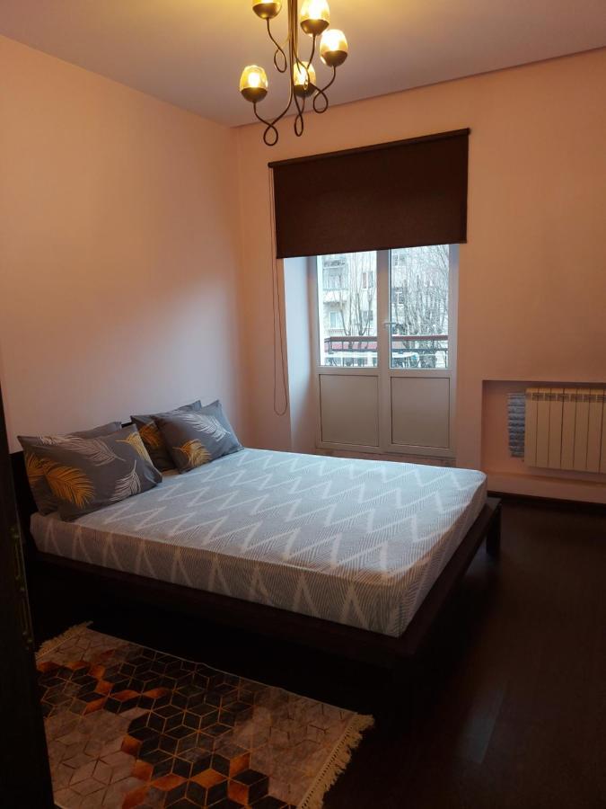 Central Point Apartment Lviv Dış mekan fotoğraf
